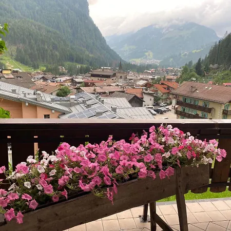 Appartamento Chalet Panorama Canazei
