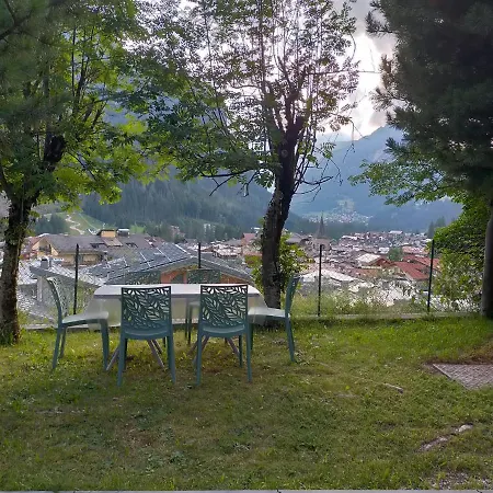 Chalet Panorama Apartment Canazei